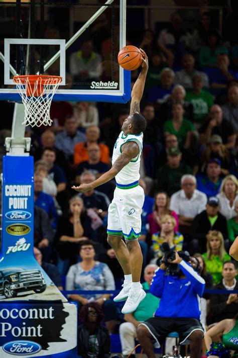 Fgcu Mens Basketball Earns Fifth Straight Win Over Jacksonville