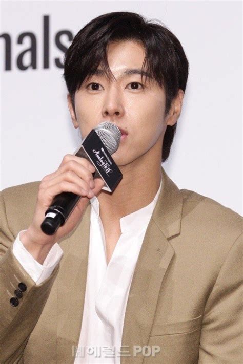 유노윤호 방역수칙 위반 무혐의 처분 더욱 꾸짖고 반성할 것 전문 네이트 연예