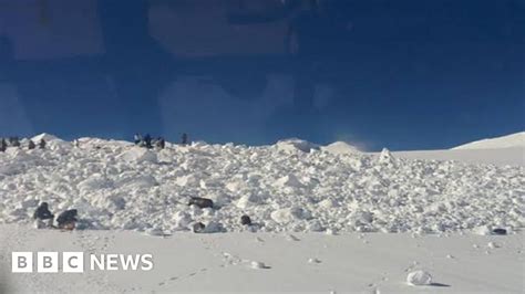 Kashmir Avalanche Indian Soldiers Missing In Siachen Feared Dead Bbc