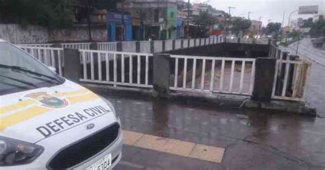 Chuva Avenida Vilarinho é bloqueada por risco de inundação Gerais