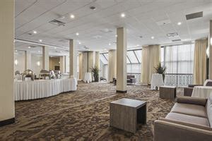 Best Western Premier Calgary Plaza Hotel & Conference Centre - Calgary, AB - Wedding Venue