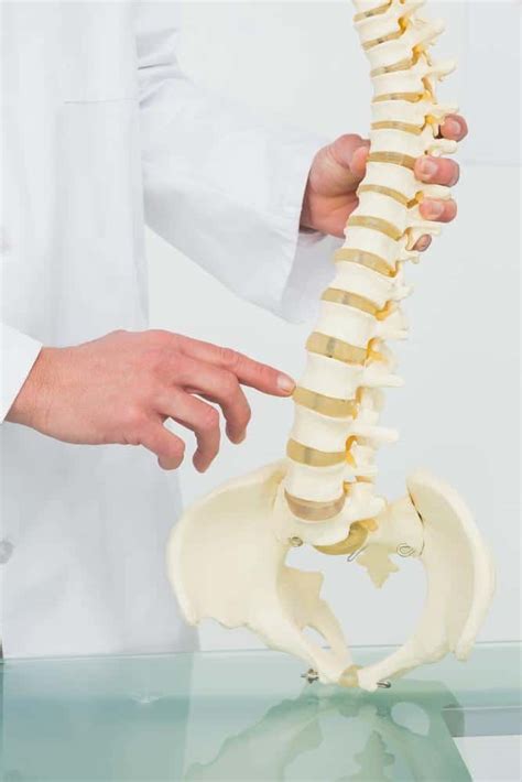 What Does Texting Do To Your Spine The Chiro Guy