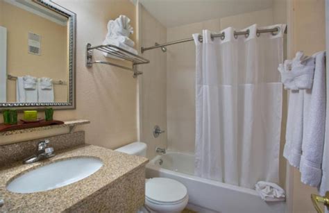 Sailport Waterfront Suites - Tampa : Price, photos and reviews