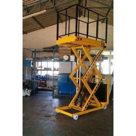 Movable Hydraulic Lift Operating Height 10 20 Feet Capacity 1 2 Ton