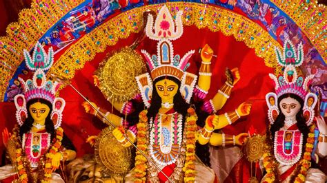 Travel News 5 Best Durga Puja Pandals To Visit In North Kolkata