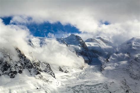 Impresionante Vista A Rea Del Pico De La Monta A Del Mont Blanc