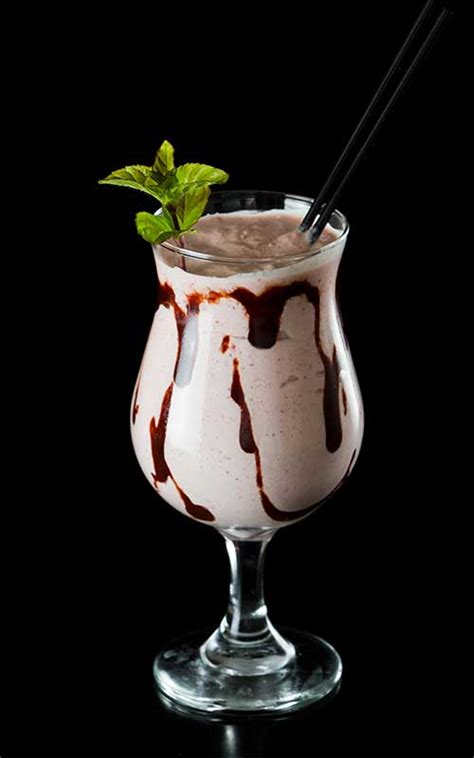 Mudslide Mixed Drink Recipe | Deporecipe.co