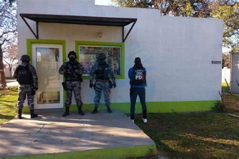 Secuestraron Droga Y Detuvieron A Dos Personas En Esperanza Esperanza