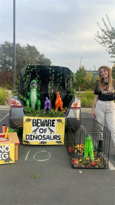 Dinosaur Jurassic Park Trunk Or Treat Event