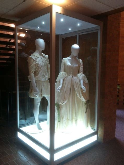 Mannequin Display Showcases Archives - MANNEQUIN SHOWCASES | MANNEQUIN DISPLAY SHOWCASES ...