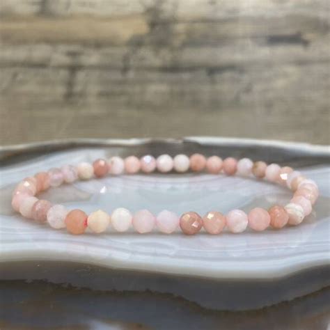 Bracelet En Opale Rose Lesmineraux Fr