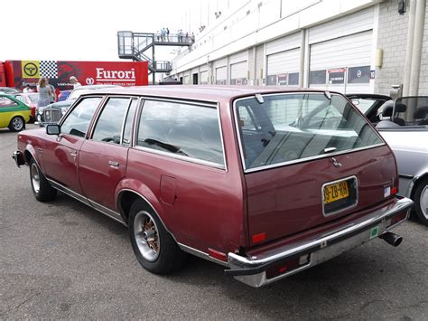 Oldsmobile Cutlass Cruiser Datum Eerste Toelating Flickr