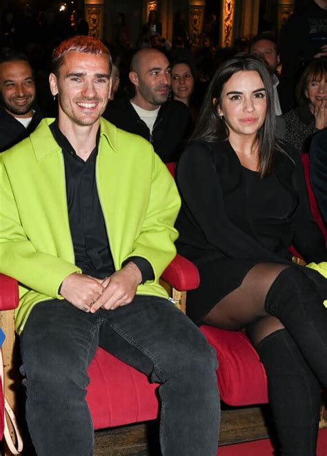 Antoine Griezmann Au Lit Avec Sa Femme Erika Le Couple Se D Voile