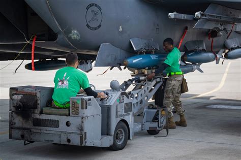 4 MXG Holds Weapons Load Crew Of The Year Competition Seymour Johnson