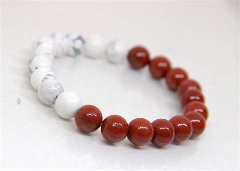 Red Agate Bracelet Red Agate White Howlite Bracelet Beaded Etsy