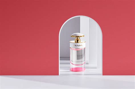 In the cloud | Perfume香水 | Geometric space on Behance