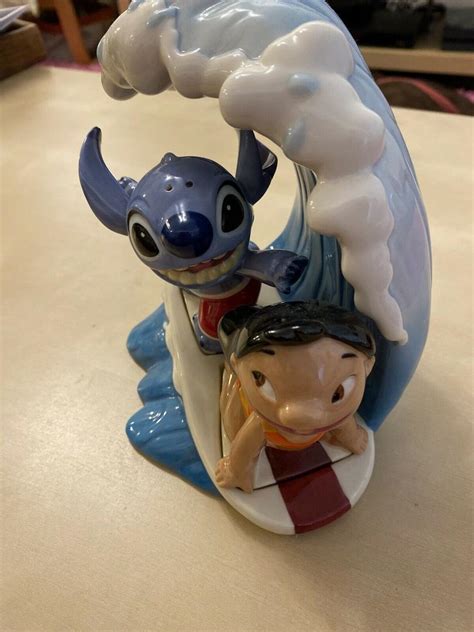 Lilo Stitch Le Salt Pepper Shaker Set