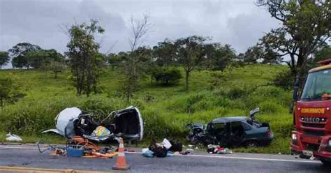 Acidente Mata Tr S Pessoas E Deixa Tr S Em Estado Grave Trendradars