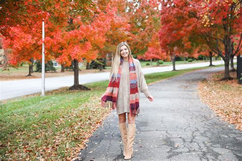 A Fall Outfit that Matches the Autumn Leaves | OOTD – Lauren Emily Wiltse