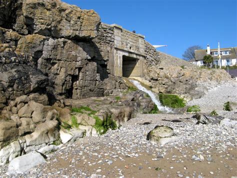 Moelfre Beach - Anglesey | UK Beach Guide