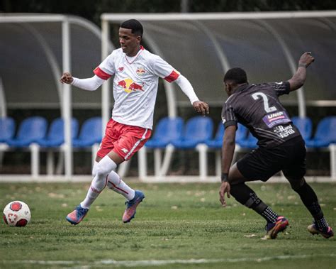 Talisson Comemora Bom Momento Pelo Red Bull Bragantino Fico Muito Feliz