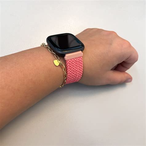 Bracelet nylon Boucle unique tressé Fitbit Versa rose