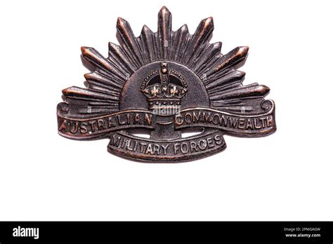 Australian Military Badges Rising Sun Or Australian Commonwealth