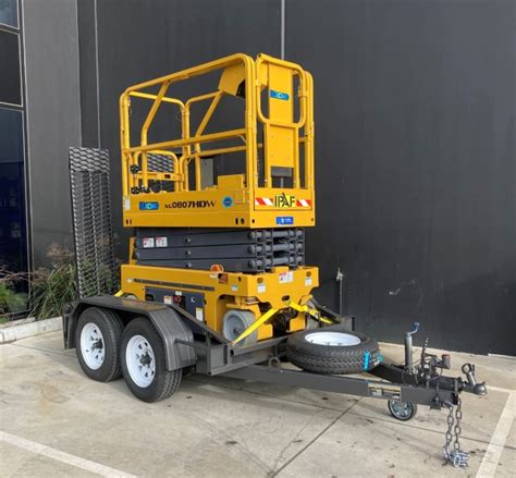 Xcmg Xg Dcw Ft Scissor Lift And Trailer Package National Services