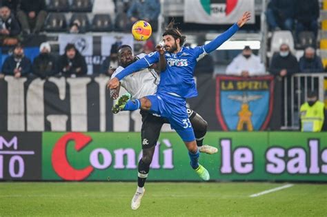 Fiorentina Vincere Dopo Tre Sconfitte Di Fila I Tifosi Del Bologna