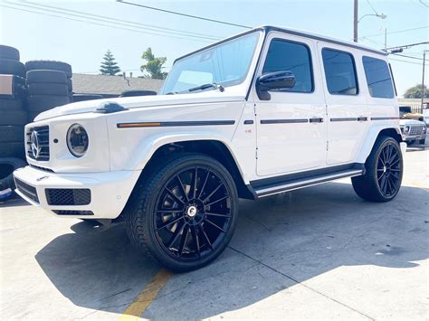 Mercedes-Benz G550 White Forgiato Flow 002 | Wheel Front