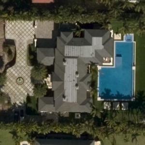 Tony Robbins' House in Manalapan, FL (#2) - Virtual Globetrotting