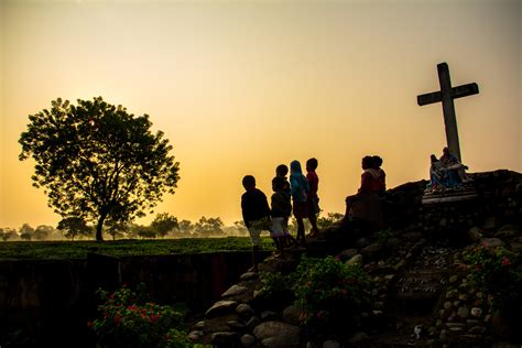 Meet the Cinematographer Who's Recording a Year-Long Documentary Around ...