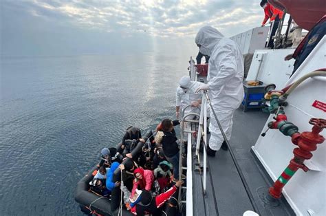 Illegal Greek Pushbacks Türkiye Rescues Over 380 Irregular Migrants