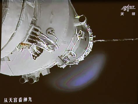 China S Shenzhou Manned Spacecraft Successfully Docks With Tiangong