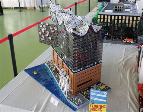 Lego Elbphilharmonie Ein Glanzlicht In Hamburg Zusammengebaut