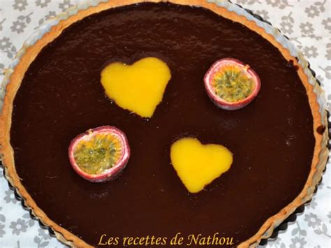 Tarte Au Chocolat Noir Coeurs Coulis De Mangue Et Fruit De La Passion