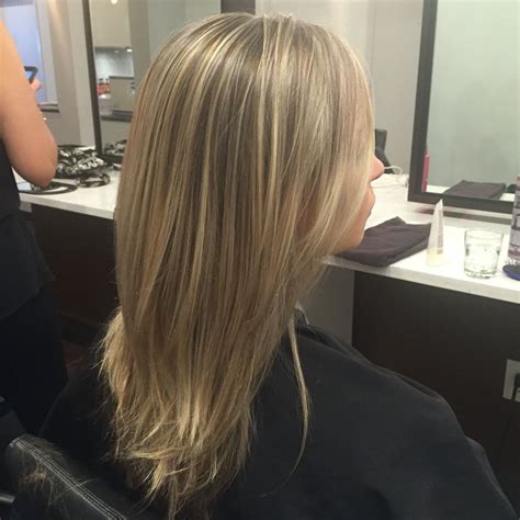 Natural Light Blonde Highlights On Brown Hair Brown Hair With Blonde Highlights Hairstlyes Cut