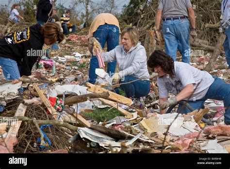 Tornado Damage Fotograf As E Im Genes De Alta Resoluci N Alamy