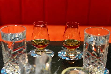 Edinburgh Single Malt Scotch Whisky-Tasting Experience