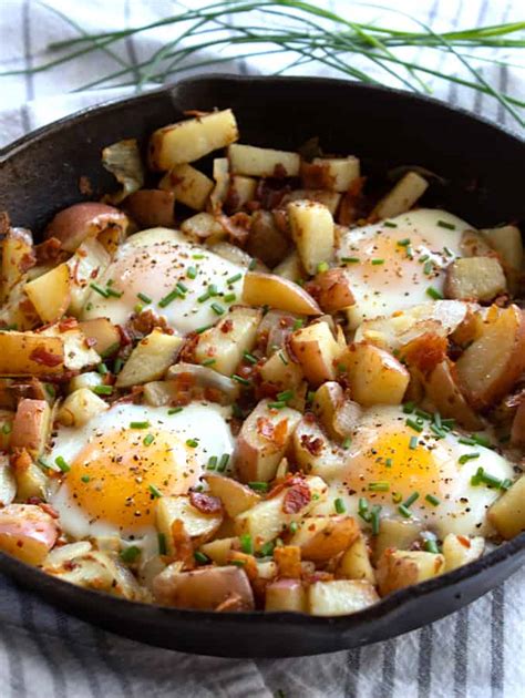 Skillet Baked Eggs With Potatoes And Bacon Laughing Spatula