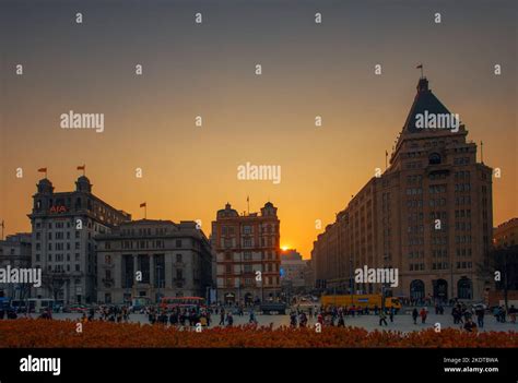 Shanghai Old Town Bund Hi Res Stock Photography And Images Alamy