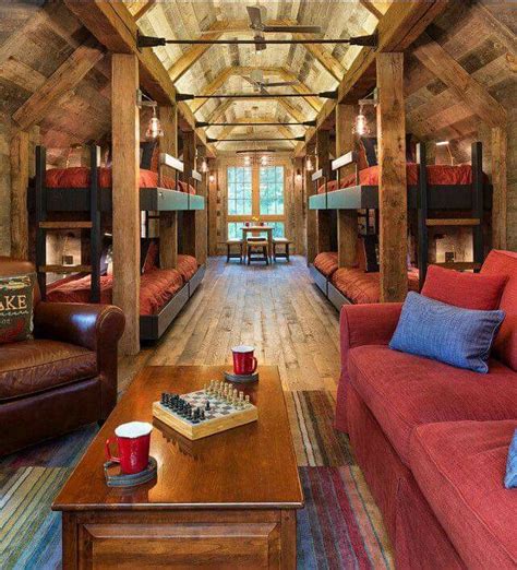 Pin By Autumn Eastman On Log Homes Rustic Lake Houses Bunk Rooms Rustic House