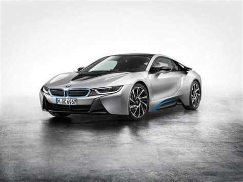 The Super Impressive BMW i8 0-60 in 4.4 Seconds