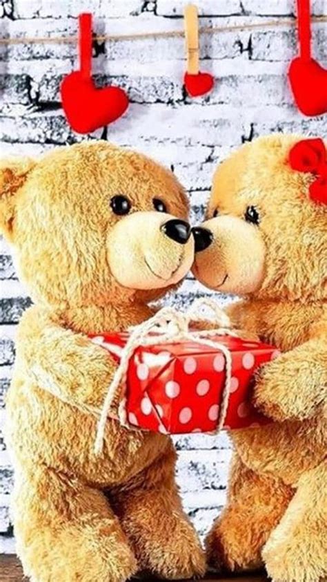 Cute Teddy Bear Couple Wallpaper