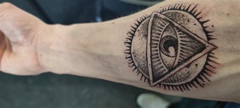 Third eye tattoo : r/TattooDesigns