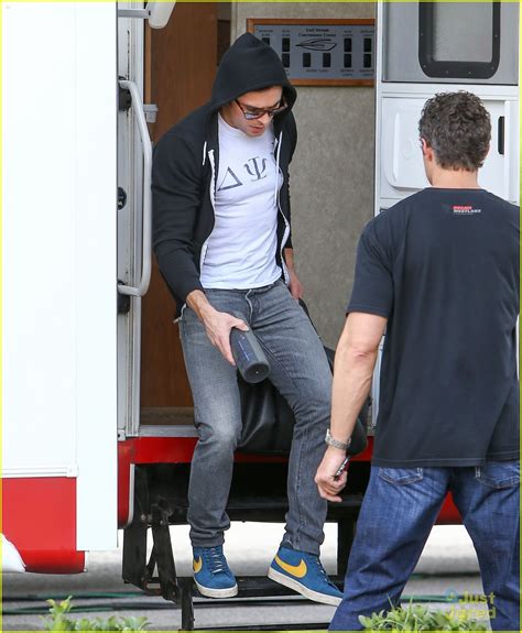 Zac Efron Spotted on 'Neighbors 2' Set with Dave Franco! | Photo 859203 ...