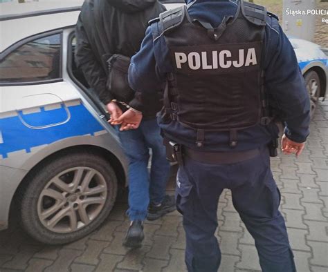 Policjanci Ze S Awkowa Zatrzymali Letniego M Czyzn Kt Ry By