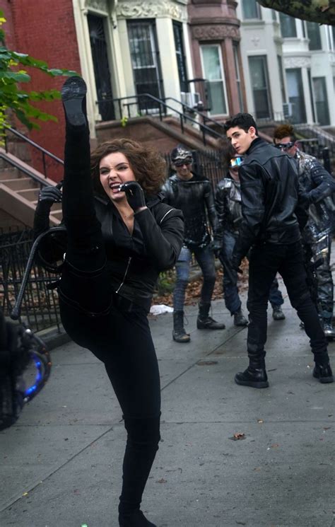 Camren Bicondova On The Set Of Gotham Gotceleb