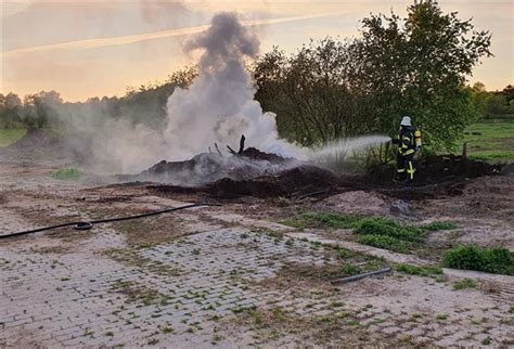 Feuerwehr Schiffdorf Lagerfeuer löst Feuerwehreinsatz aus