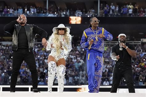 Halftime Review Dre Snoop And Friends Deliver Epic Show Ap News